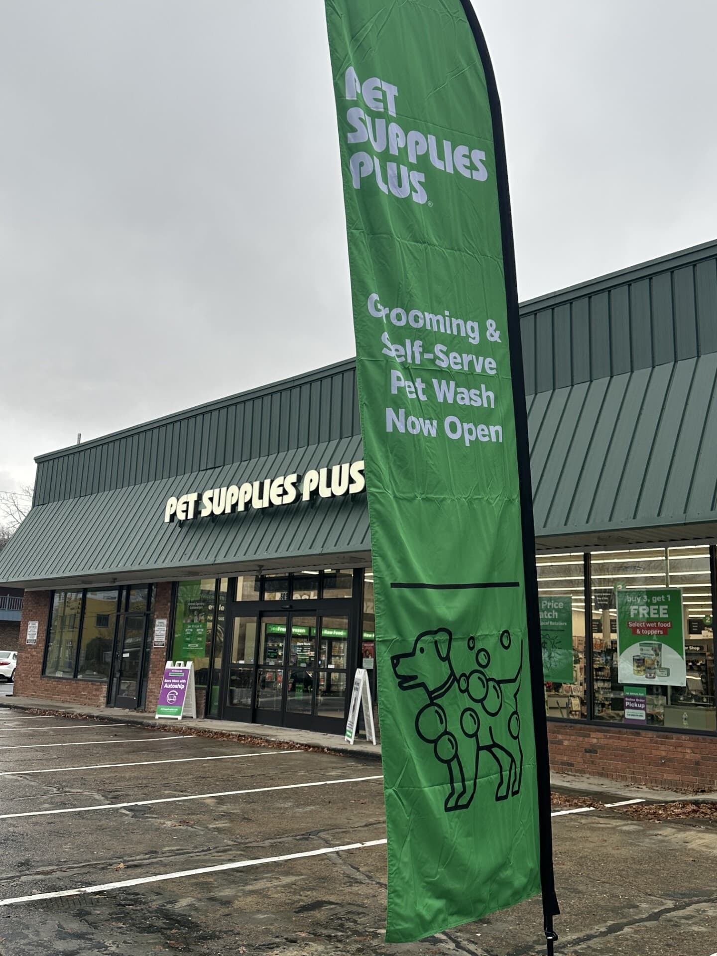 Pet Supplies Plus