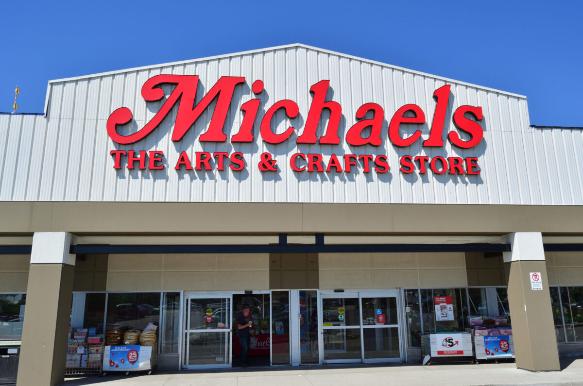 michaels craft store facade